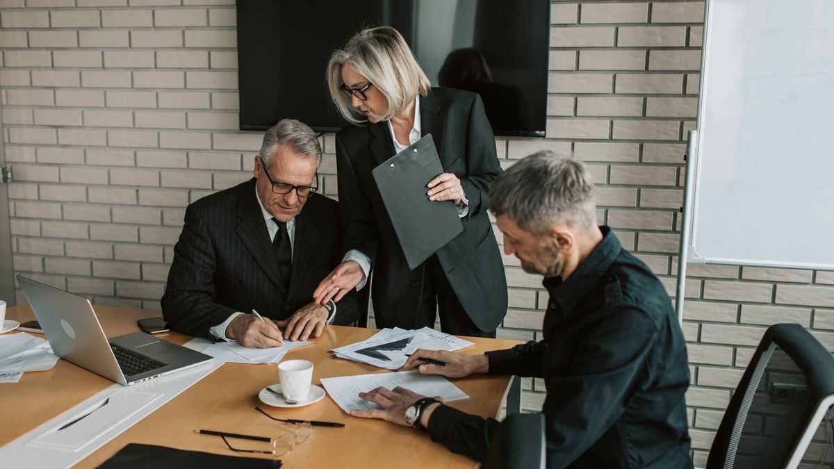 The Operating Model Gap: Why Your AI Ambition Outruns Your Process Reality